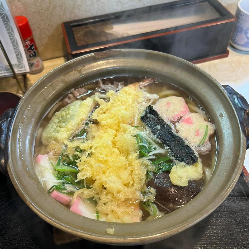 鍋焼きうどん 大盛り 海老天 (不二屋 （ふじや）)