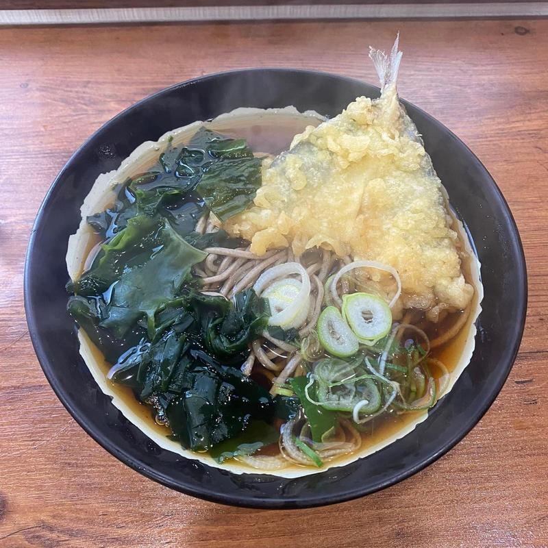 アジ天そば ワカメ(立喰いそば　よりみち )