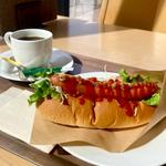 八鹿豚ホットドックモーニングセット