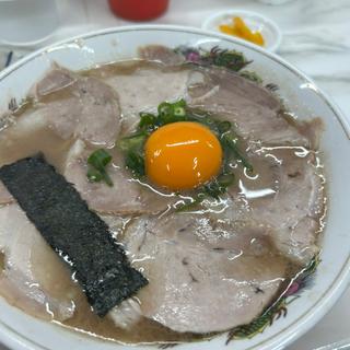 チャーシュー麺（生卵トッピング）(一光軒)