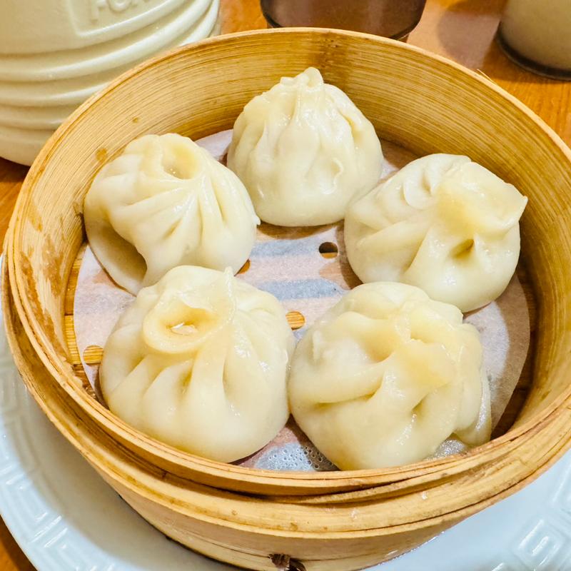 小籠包(台湾料理 金盛軒)