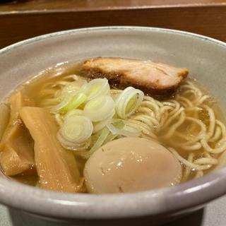 らーめんmacro(煮玉子トッピング)(人類みな麺類東京本店)