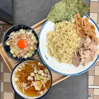 もり中華(1/f (エフブンノイチ))