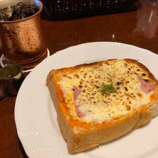 ハムチーズトースト(星乃珈琲店 西新宿店)