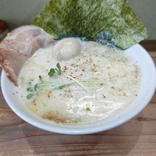 特製鶏白湯(横浜鶏系ラーメン ぷく福 上大岡)