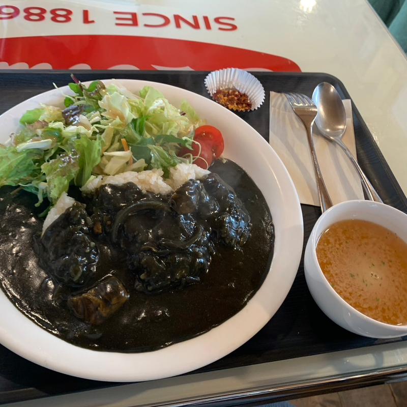 溶岩カレー(カンナビーノ)