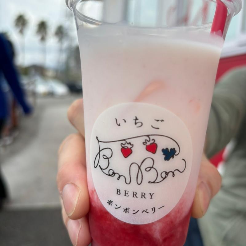 いちごラッシー(いちごBonBonBERRY伊豆の国factory)