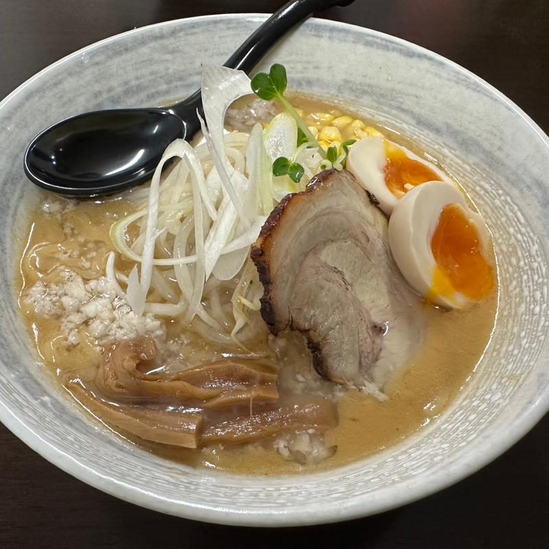 濃厚味噌らーめん(麺屋∞エイト)