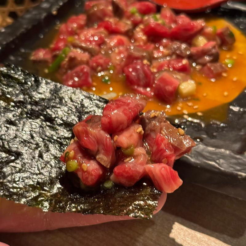 赤身ユッケ(昇家矢場町)