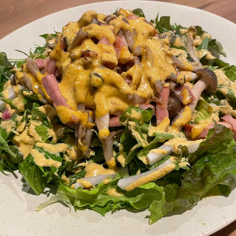 あったかきのことベーコンのサラダ(肉イタリア料理屋FORMA)