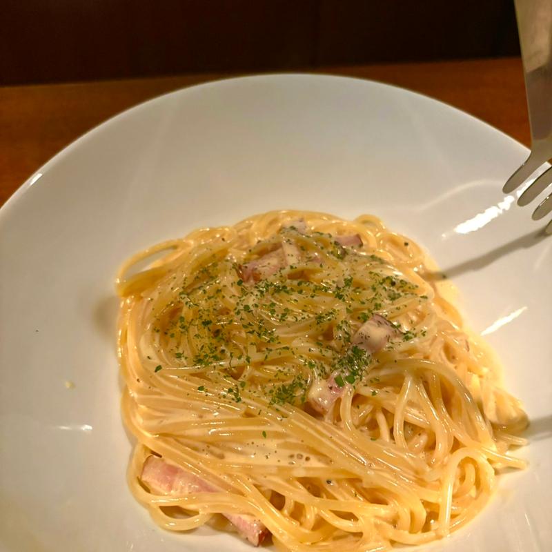 濃厚カルボナーラ(カフェアンドバー クレイドル)