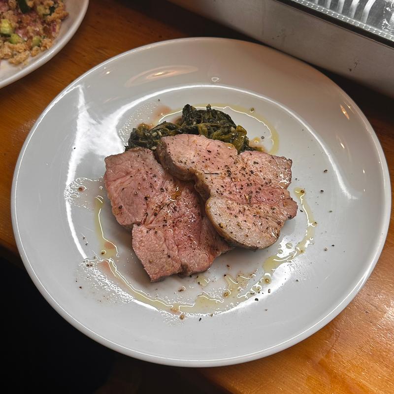 もち豚のステーキ(oriental fabbrica)