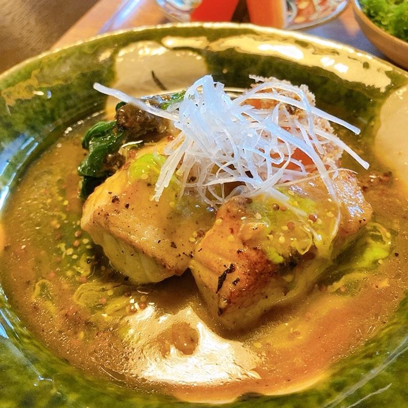 スズキの菊花焼（本日のランチ）(半田舎料理 おか星)