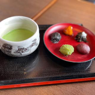 お抹茶セット(5色団子)(江口だんご本店 （えぐちだんごほんてん）)