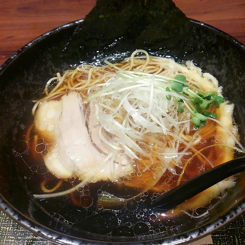 あご出汁醤油ラーメン(麺匠 竹虎 六本木店)