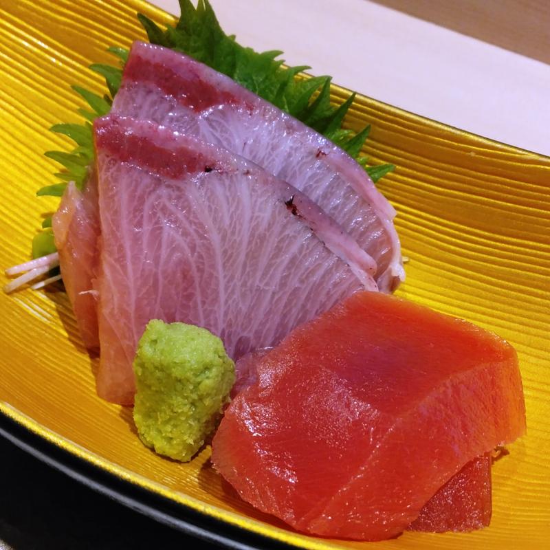季節のお造り2種盛り(水道橋 鮨みつ)