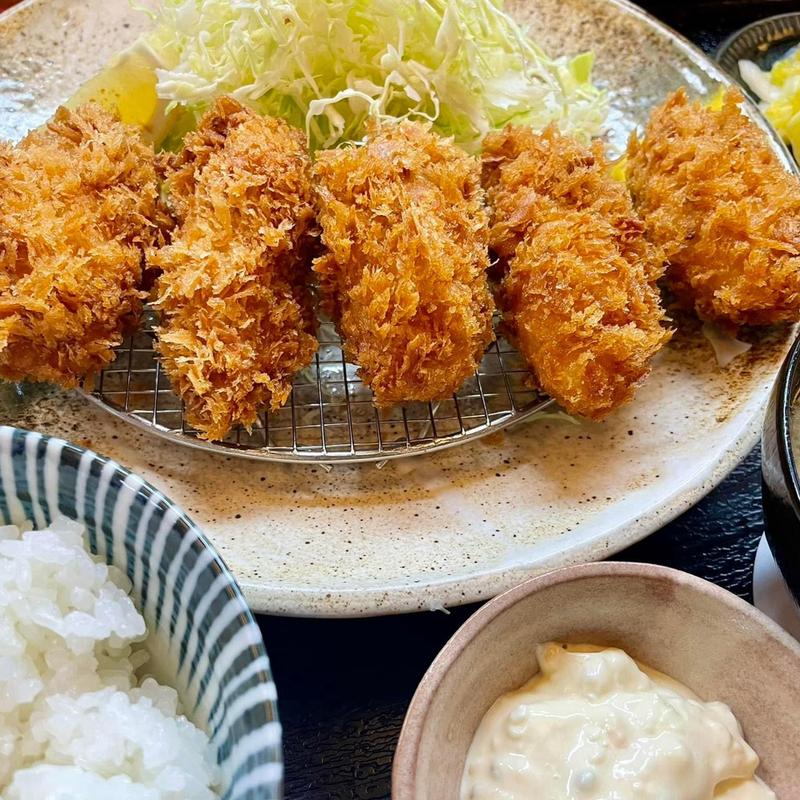 カキフライ定食(とんかつ 山花)