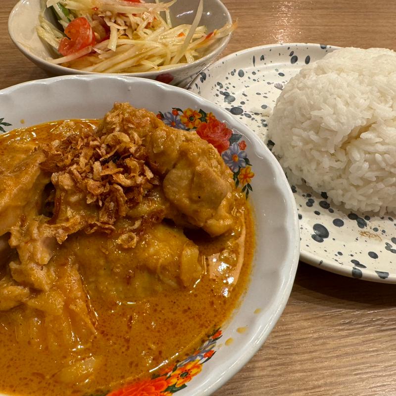 Masaman Cury,R,Mini Somtum(SOMTUM DER TOKYO YOYOGI ソムタムダー東京 代々木店)