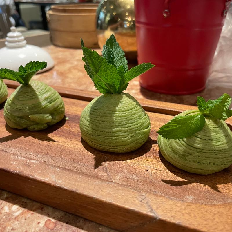 Salmon & apple puff(Social Place)