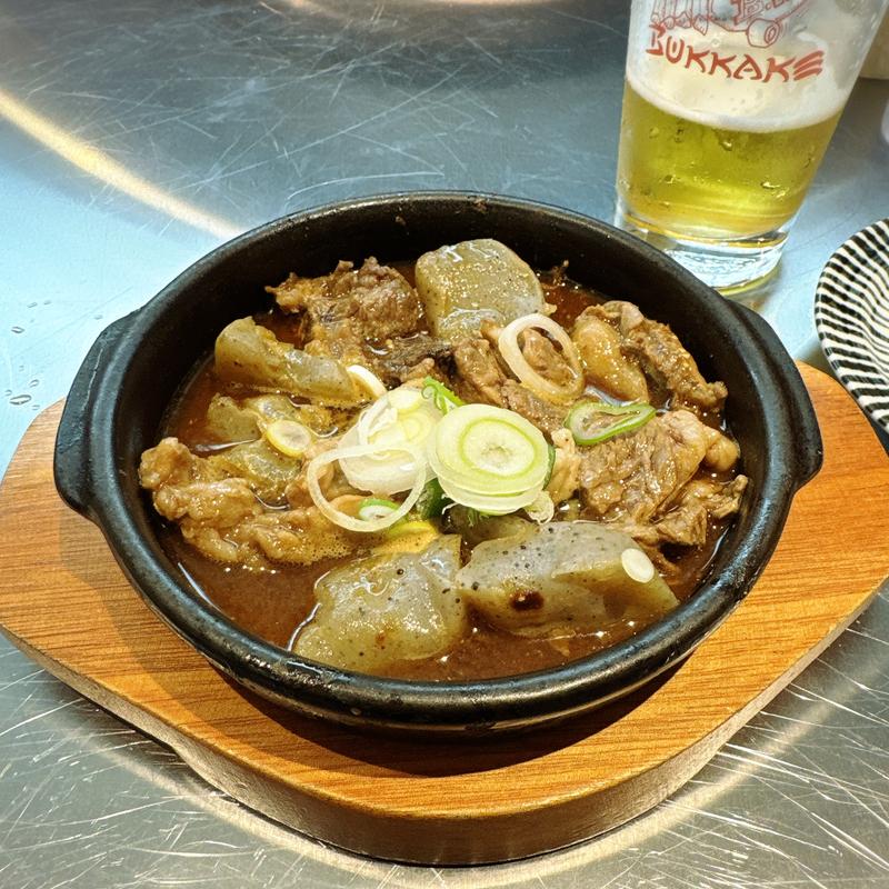 牛すじ煮込み(うどん酒場仏迦袈（ぶっかけ）中目黒店)