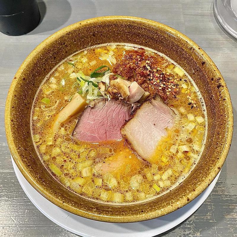 山椒香る味噌ラーメン(麺房 鶏くらふと)