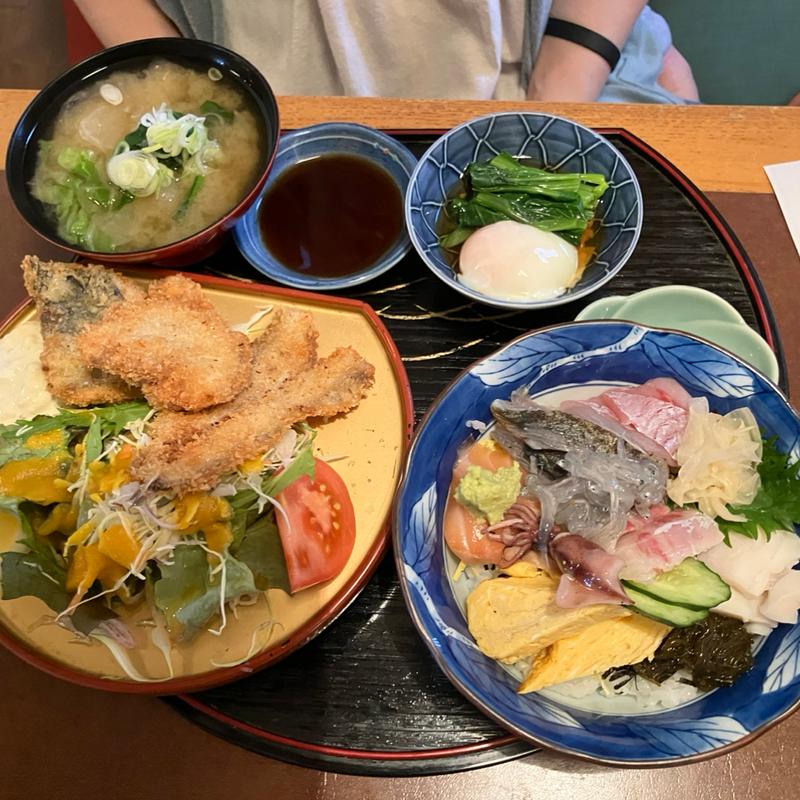 ランチ海鮮丼ミックスフライ(魚まさ )