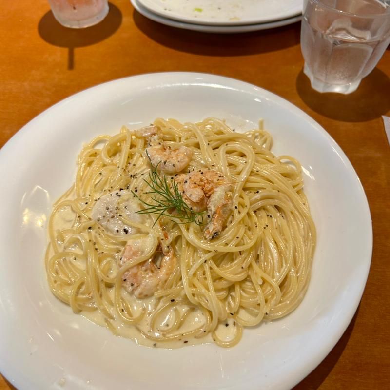 海老と帆立のレモンクリーム(TO THE HERBS 市ヶ谷店)