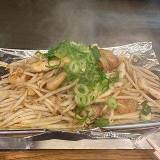 海鮮もやし炒め(お好み焼 みつ )