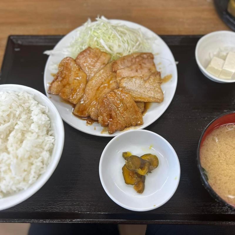 生姜焼き定(元町食堂)