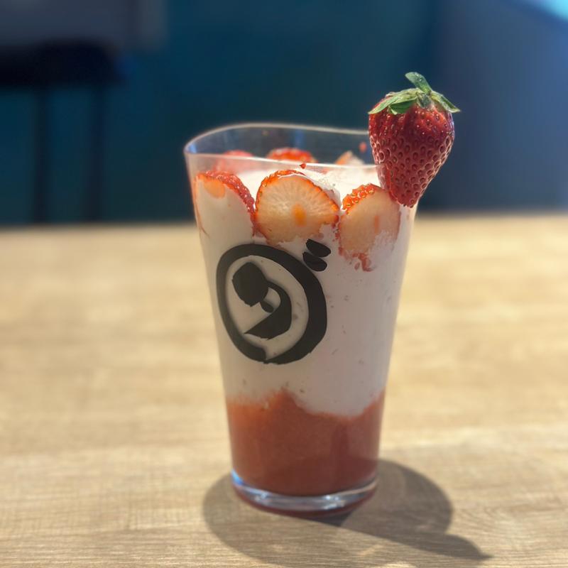 生いちごスムージー(ダカフェ　恵比寿)
