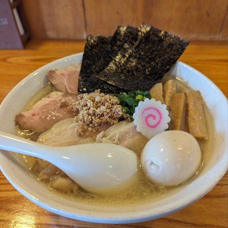 塩ラーメン（特製トッピング）(荘内麺場 九九七)