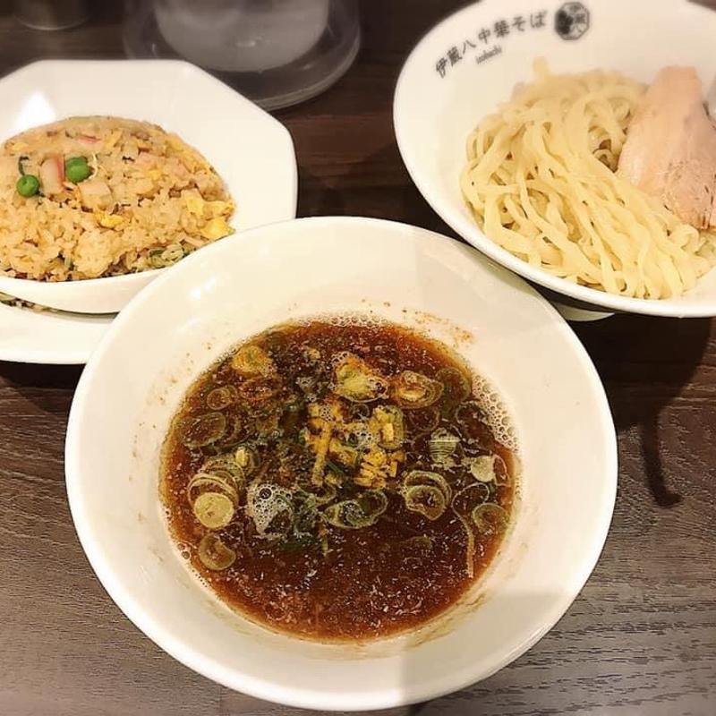 つけめんと半チャーハン(打ち立て中華そば 伊蔵八)