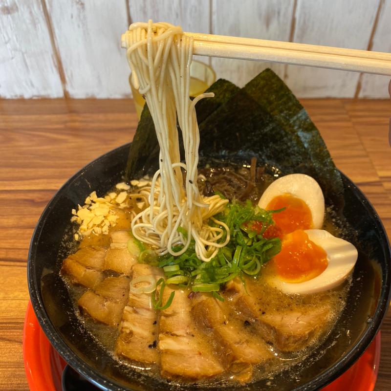 黒とんこつ(こってり)(麺屋あさひ堂)