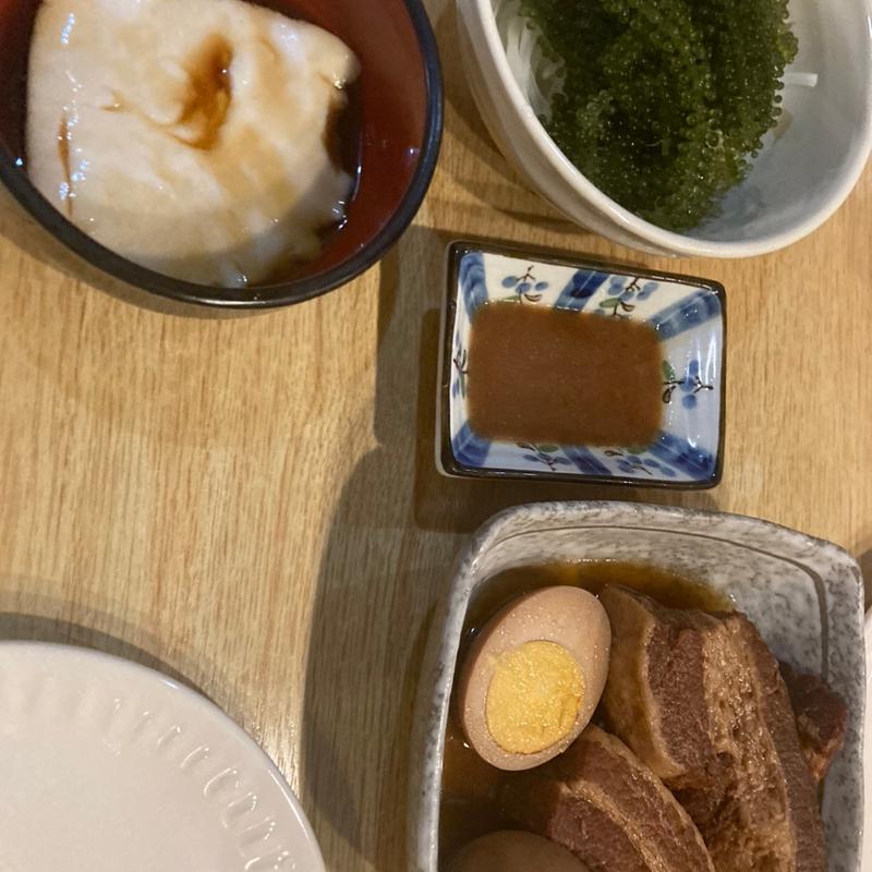ラフテイ、ジーマミー豆腐、もずく(沖縄料理と泡盛の店 ぬだいくわたい)
