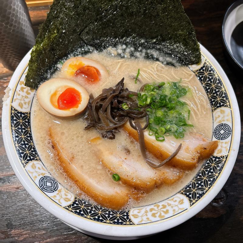 神虎ラーメン(神虎 大阪駅前ビル店)