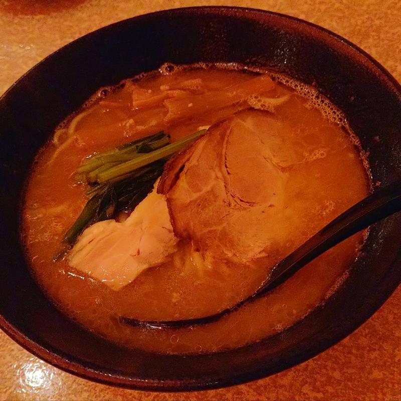 とんこつラーメン(ジャングル飯店)