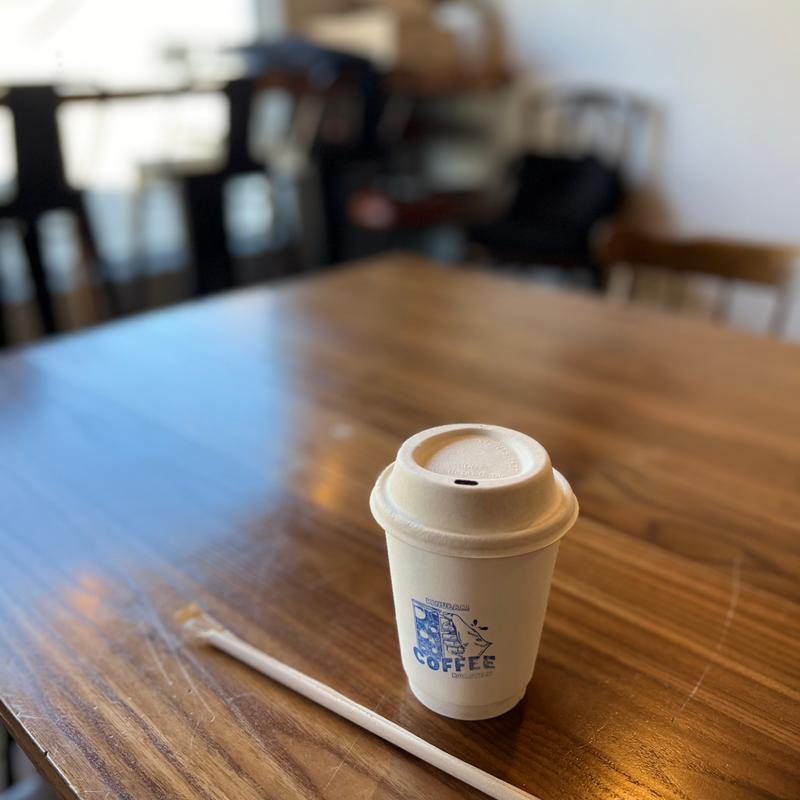 カフェラテ　アイス(Kinubari Coffee Roasters)