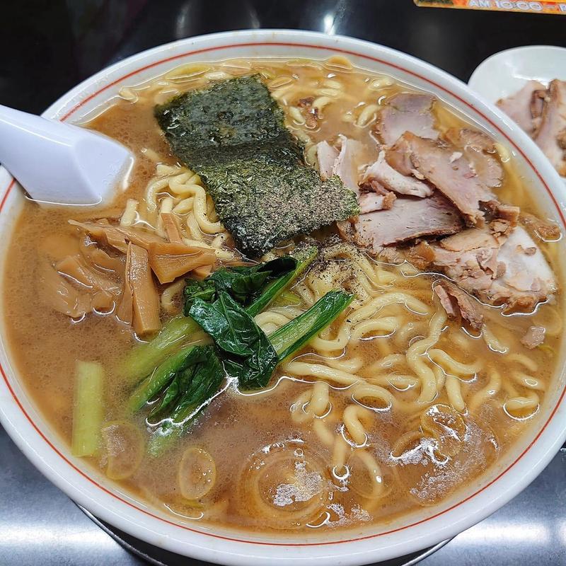 しょうゆラーメン(手打らーめん 勝龍)