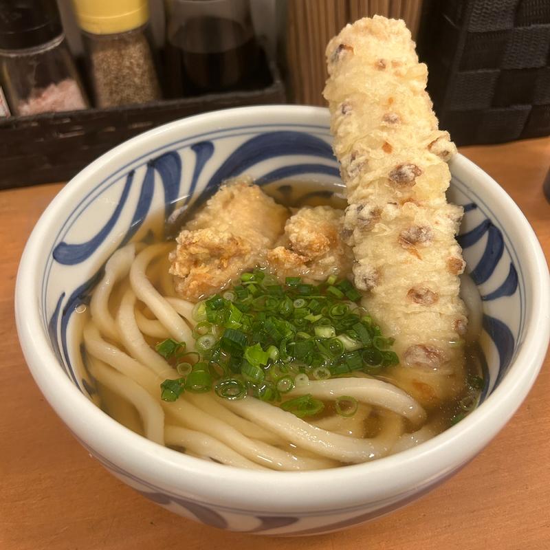 とりちくわ天うどん(麺匠 釜善（KAMAYOSHI）)