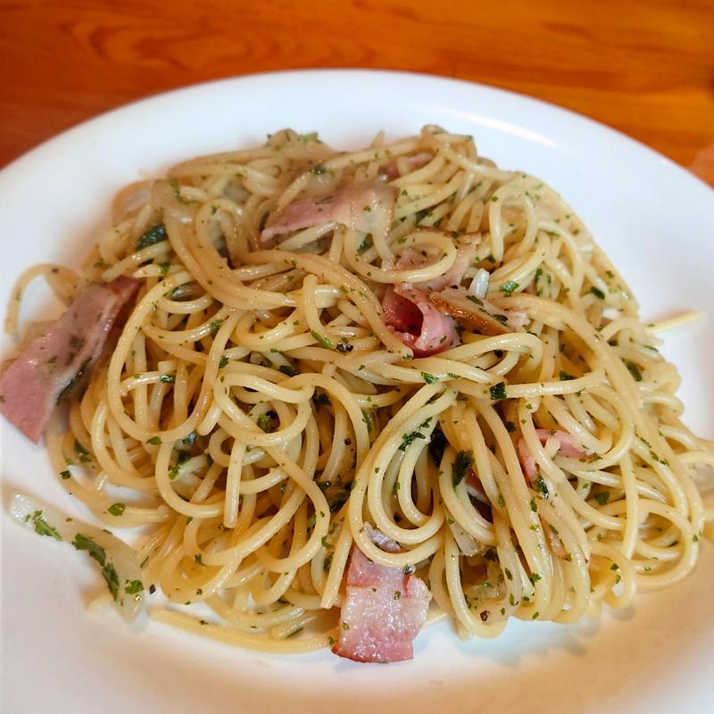 青じそとベーコンのパスタ(ちろりん村とくるみの木)