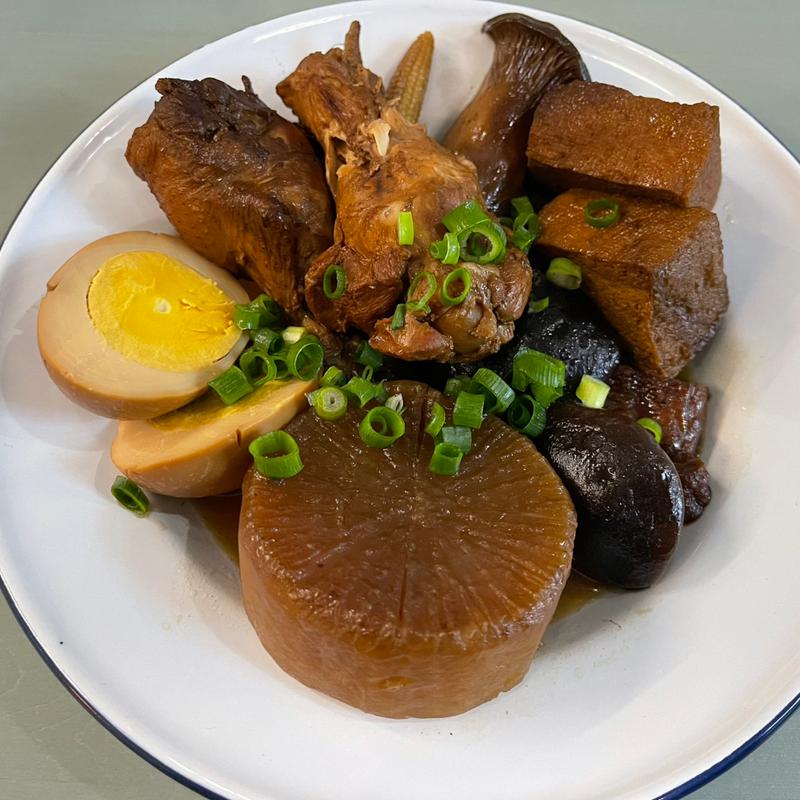 ルーウェイ（台湾風スパイシーおでん）(台湾夜市料理とアジアンクラフトビール｜シーシートーキョー XIXI TOKYO 嘻嘻東京)