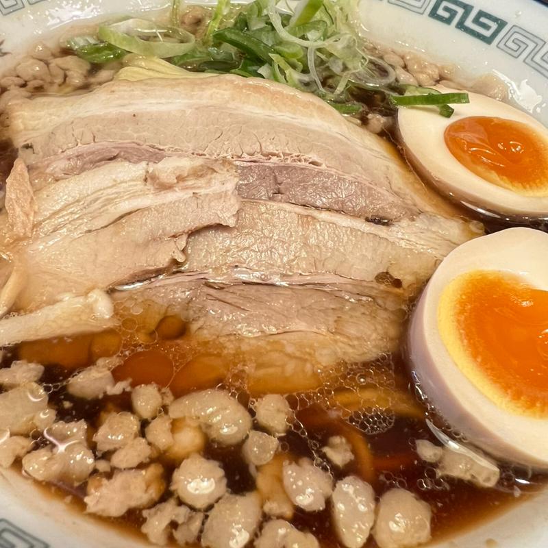 濃厚背脂醤油ラーメン(デイトセイ高田馬場店)