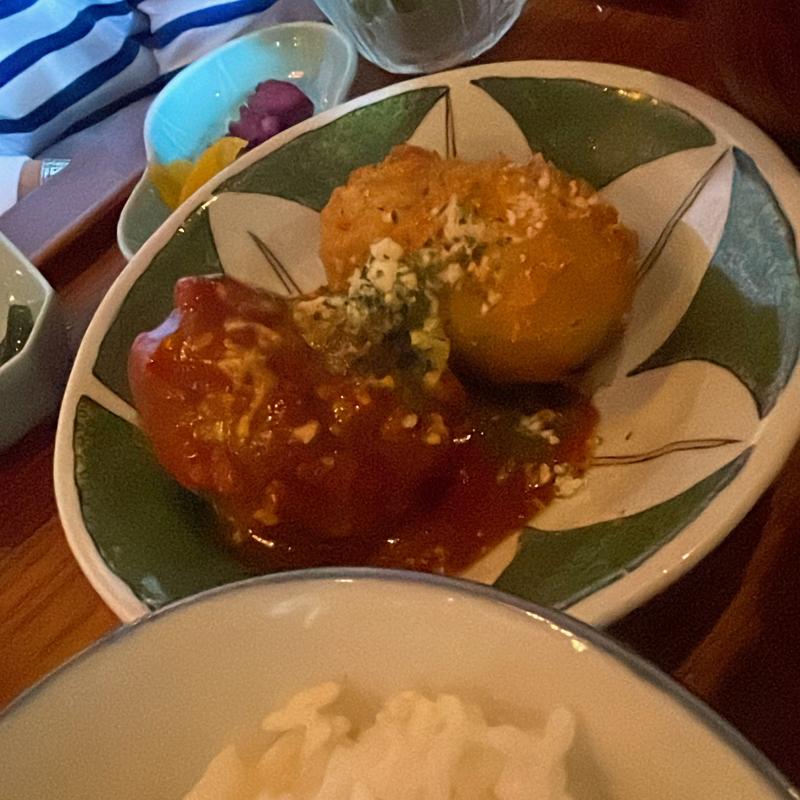 煮込みハンバーグ＆手作りポテトコロッケ定食(あさり食堂)