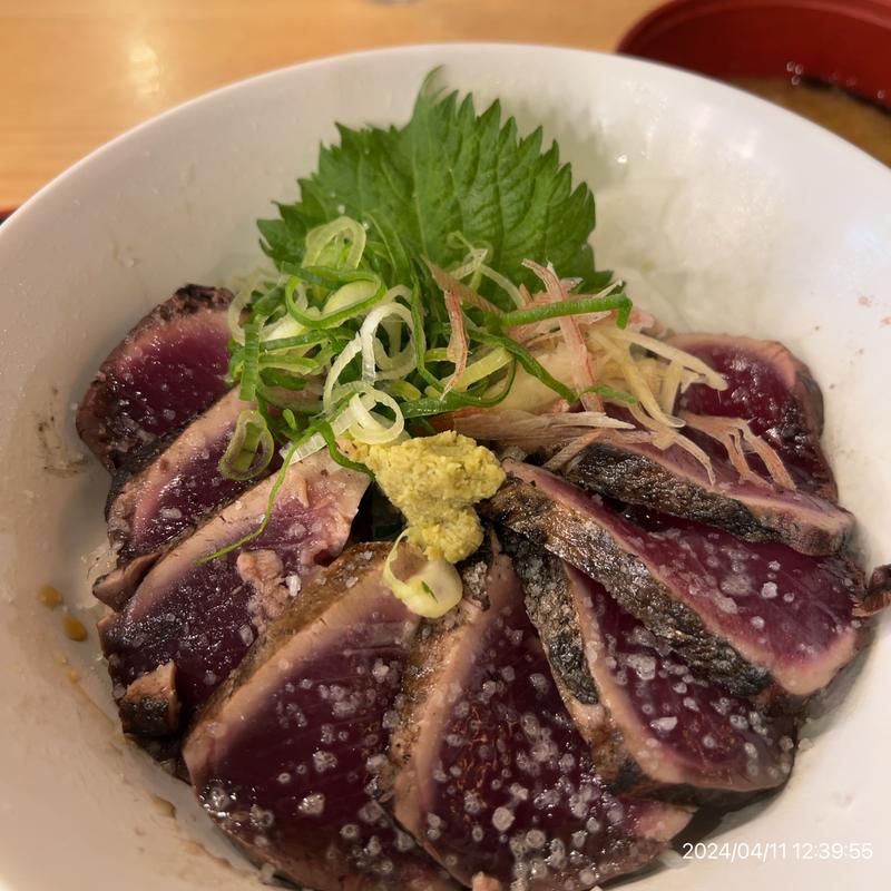 塩たたき丼(藁焼き鰹たたき明神丸 竹橋パレスサイドビル店)