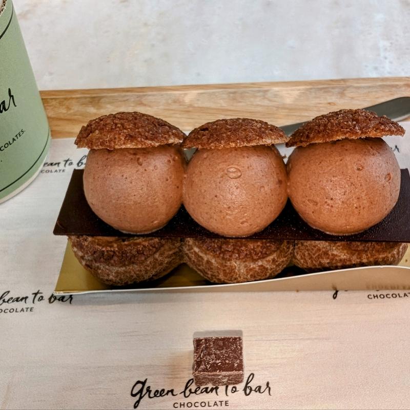 エクレア(green bean to bar CHOCOLATE)