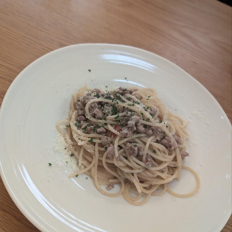 白いミートソース(Bistro CentGrammes Charbon)