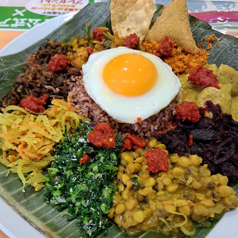 スペシャルアンブラ ツナカリー(セイロンカリー)