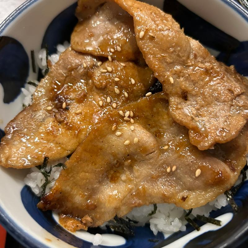 豚丼(蕎麦切り くろ)