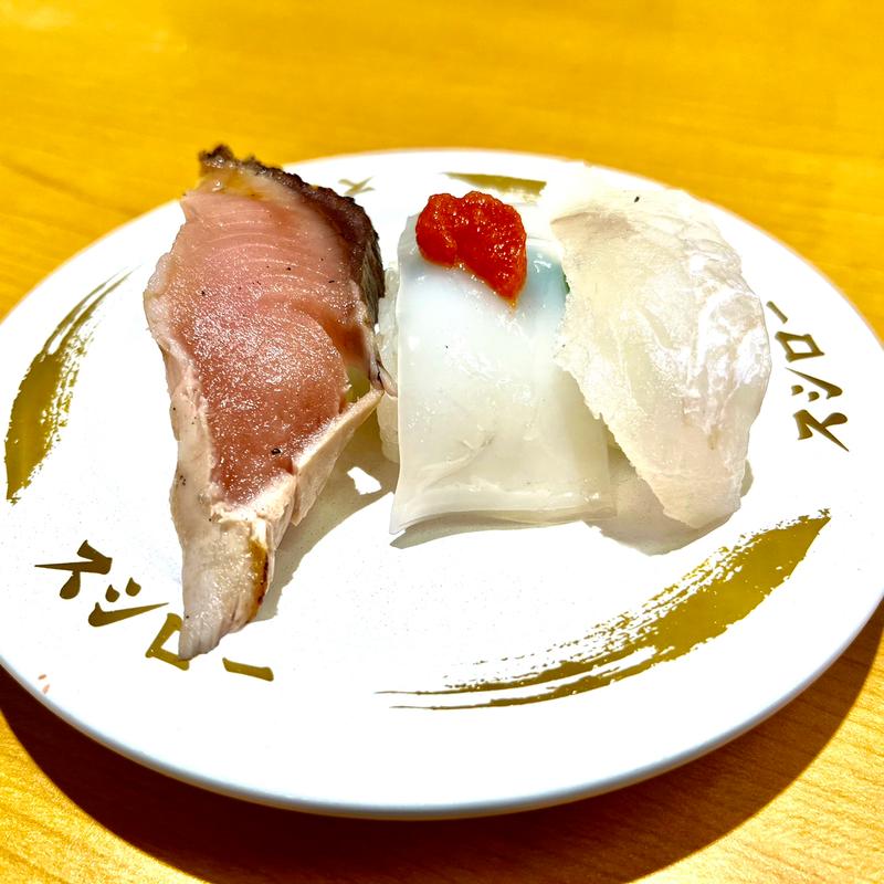 九州うまかもん3貫（羽がつお、剣先いか明太のせ、活〆ひらめ）(スシロー ロハル津田沼店)