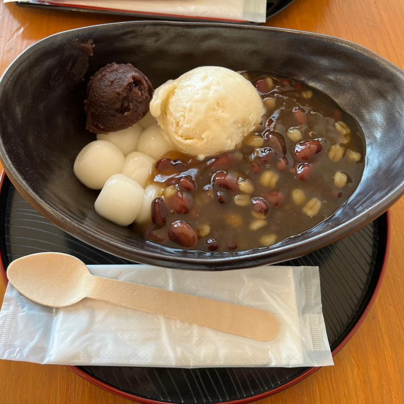 白玉とアイスのぜんざいがけ(宮古きび茶屋)